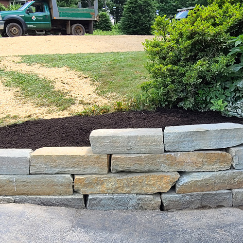 McGinn Hardscaping - Dry Stack Wall