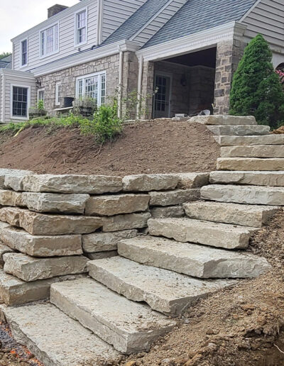 McGinn Hardscaping - Ohio Stone Retaining Wall with Stairs