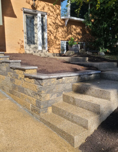 McGinn Landscaping - Exposed-aggregate sidewalk and stairs